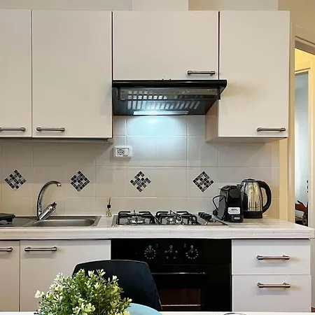 Vicino Al Mare Parcheggio, Wifi By We Host You Apartamento *