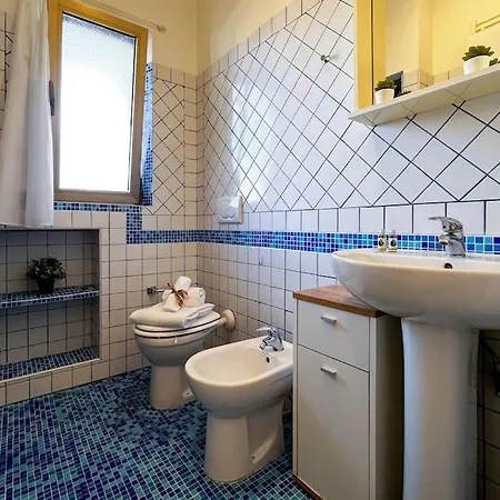 Apartamento Vicino Al Mare Parcheggio, Wifi By We Host You